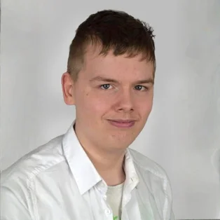 Luca Knott